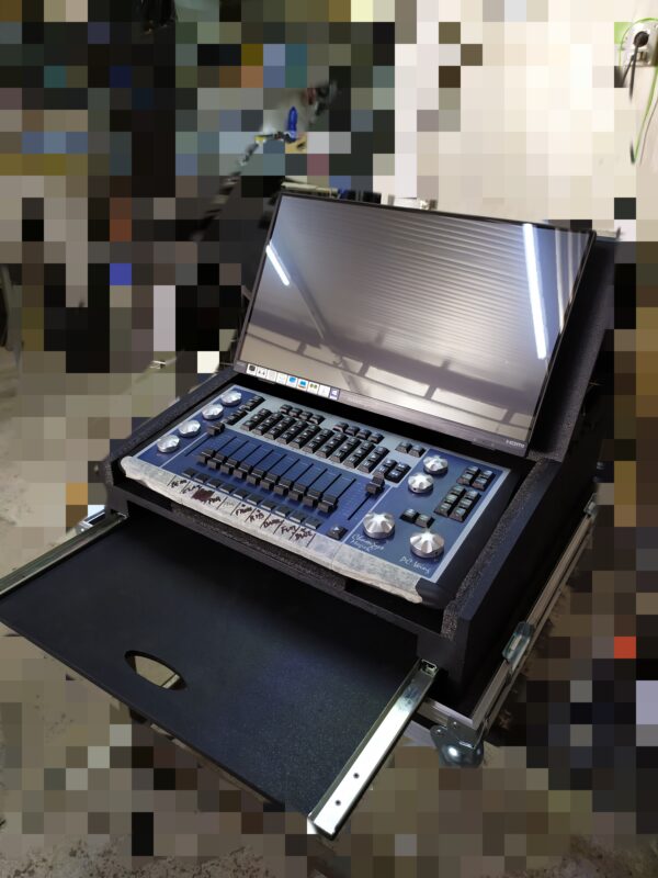 Flight case per consolle chamsys - immagine 4